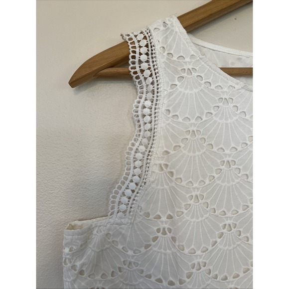 Skies are blue sleeveless top women's white size L eyelet lace seashell Lined - Picture 2 of 7